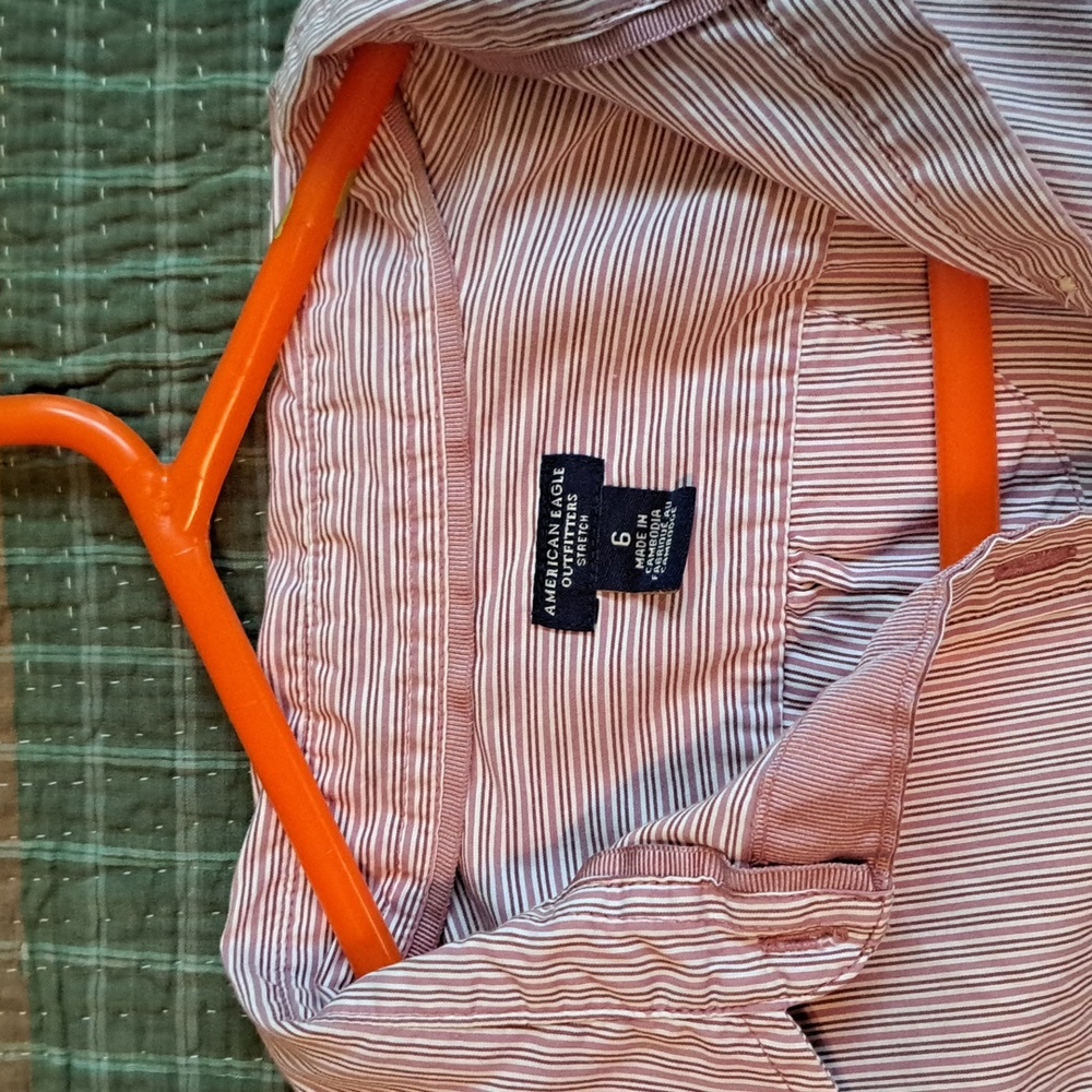 Button down blouse - Picture 2 of 4